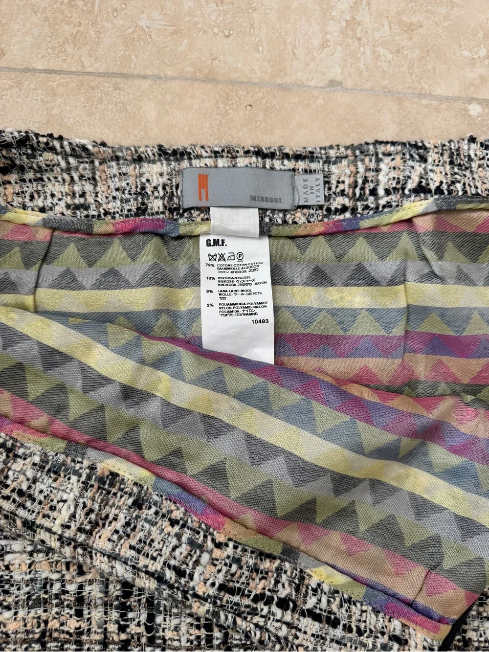 MISSONI Italian Made Black Cream Tweed Skirt with Iconic Zigzag Lining Size 2